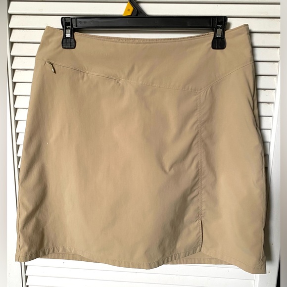 Patagonia Pants - Patagonia Women's Skort 8